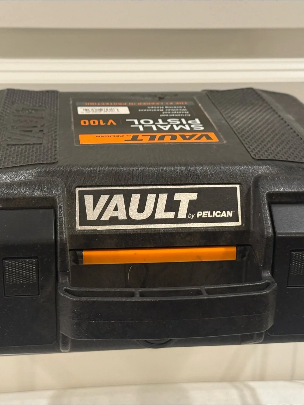 NEW Vault by Pelican Black Lockable Hard Case ~ Small Pistol V100